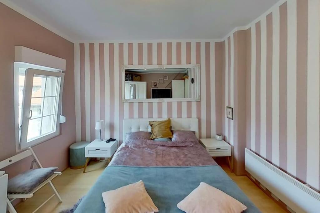 Bonjour, 5th Floor, No Elevator * Zagreb